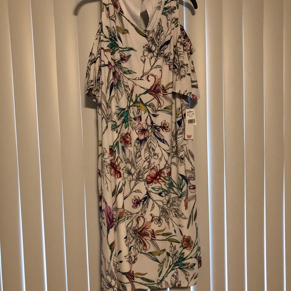 Studio One Dresses & Skirts - White floral dress NWT by Studio 1